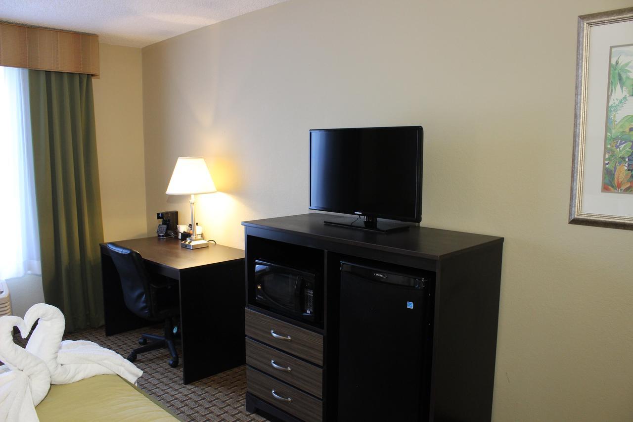 Baymont By Wyndham Fort Myers Airport Dış mekan fotoğraf